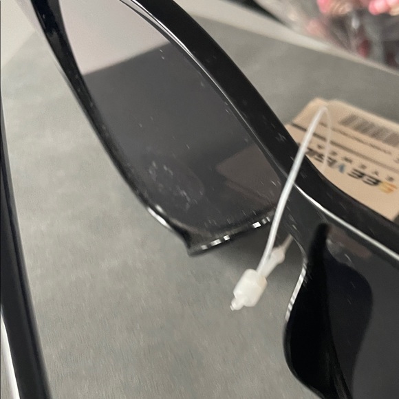 SeeVision Black Cat Eye Sunglasses - Picture 4 of 7